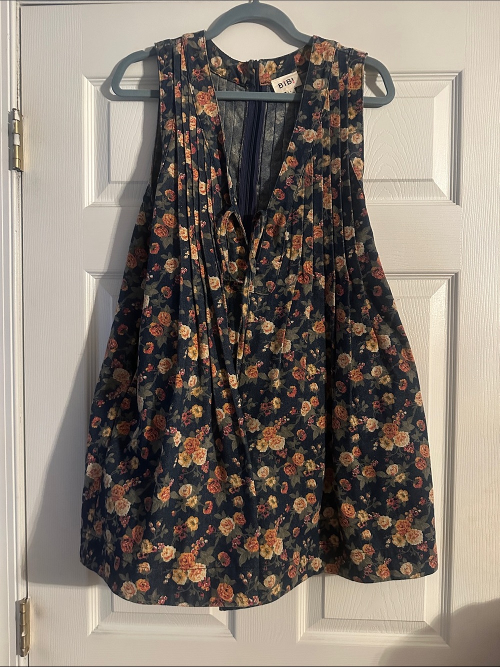BiBi Black Floral Sleeveless Pleated Top